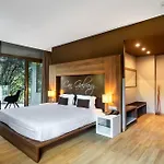 & Golden Barcelona 4* 巴尔罗马内斯