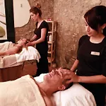 & Golden Barcelona 巴尔罗马内斯