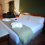 & Golden Barcelona 4* 巴尔罗马内斯